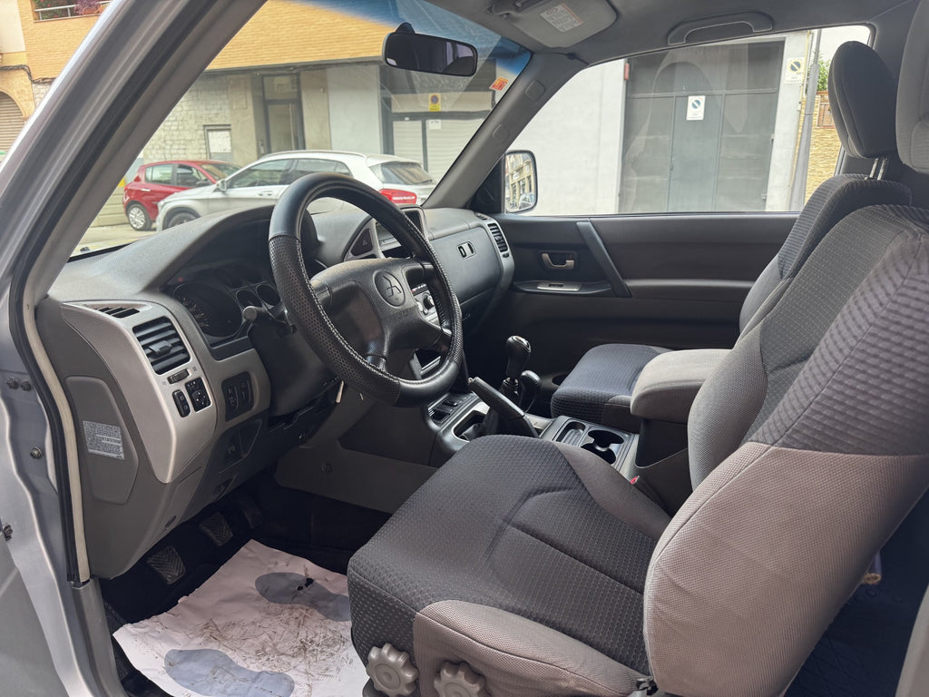 Mitsubishi Montero 3.2 DI-D Intense 3p · 160 cv · 2005 · 127.000 km