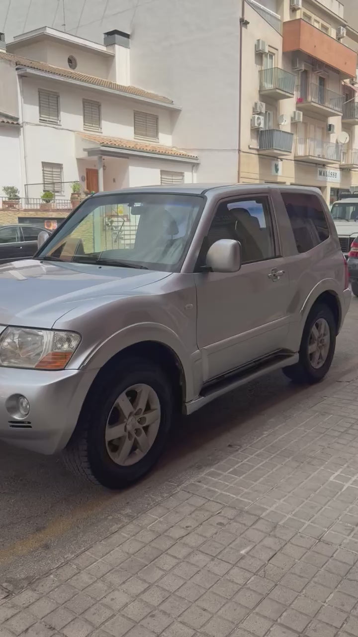 Mitsubishi Montero 3.2 DI-D Intense 3p · 160 cv · 2005 · 127.000 km